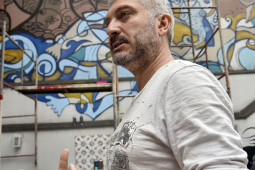 Maercelo Le, muralista.