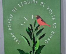 Livro sarau poesia da esquina de volta ao ninho