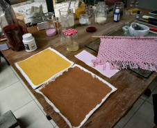 Coloridos por Natureza: artista Bianca Stella é a nova residente da Academia Alfredo Andersen. Foto: Kraw Penas/SEEC