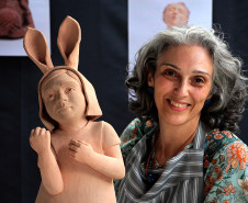 Travessia: Conheça Luiza Nascimento, nova residente artística do Museu Casa Alfredo Andersen. Foto: Anderson Tozato