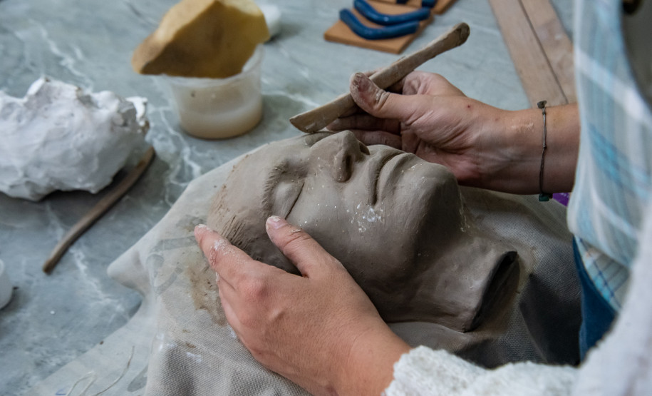 Aulas de Cerâmica na Academia Alfredo Andersen