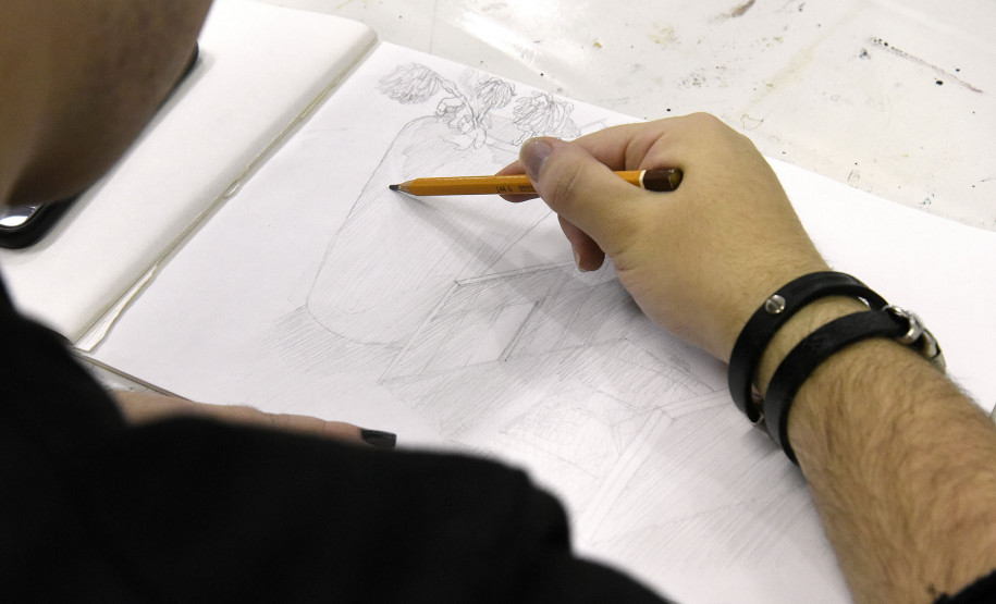 Academia Alfredo Andersen divulga período de inscrições para oficinas do 1.º semestre | Foto: Kraw penas/SEEC