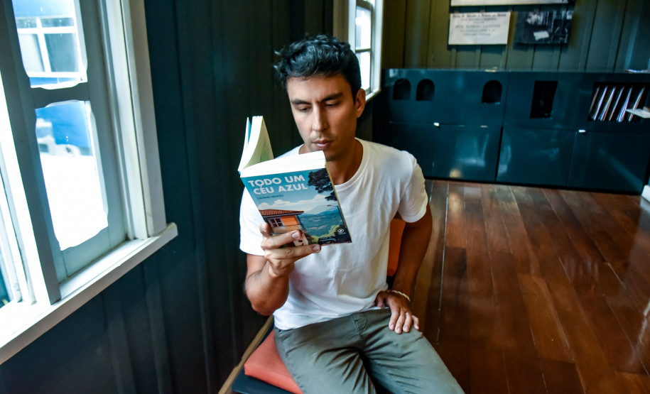 Museu Casa Alfredo Andersen é cenário de romance curitibano e recebe autor para declamação. Foto: Kraw Penas/SEEC