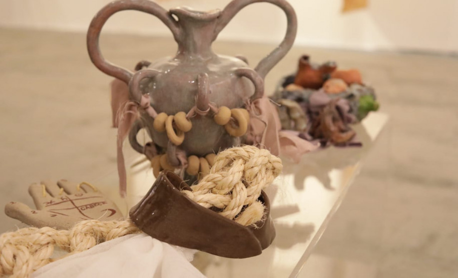 Exposição de cerâmica artística encerra temporada de mostras da Academia Alfredo Andersen. Foto: Gelson Bampi