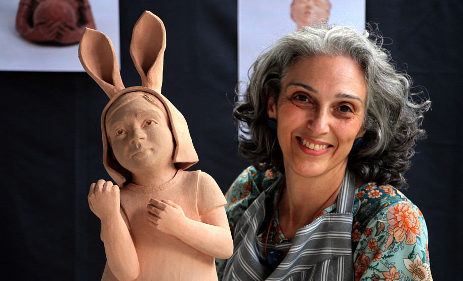 Travessia: Conheça Luiza Nascimento, nova residente artística do Museu Casa Alfredo Andersen. Foto: Anderson Tozato