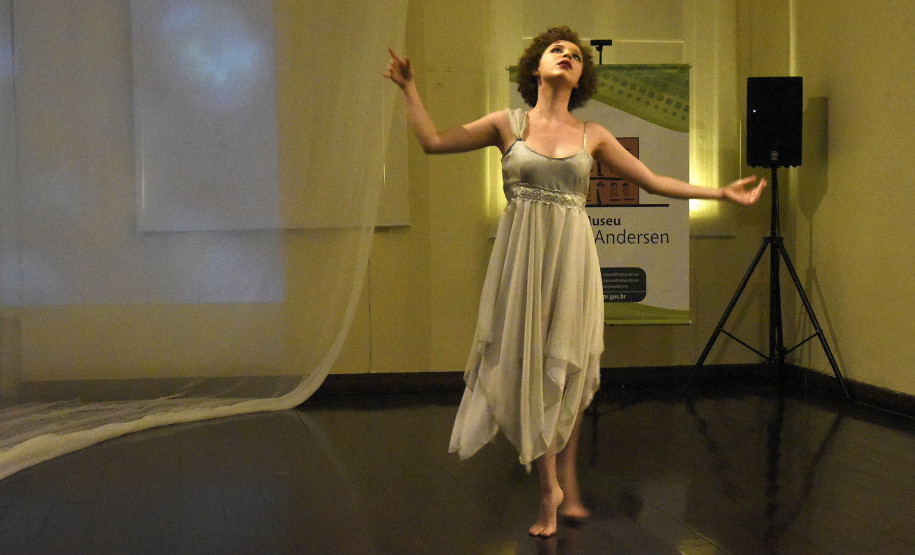 Abertura da exposição "Expressão do Feminino" no Museu Alfredo Andersen(MAA). Mês da Mulher da Secretaria de Cultura do Estado do Paraná(SEEC).Curitiba, 07 de março de 2017.Foto: Kraw Penas/SEEC