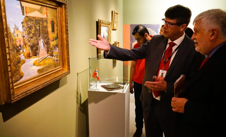 Confira como foi a abertura da exposição sobre Alfredo Andersen no Ecomuseu de Itaipu Abertura da exposição sobre Alfredo Andersen