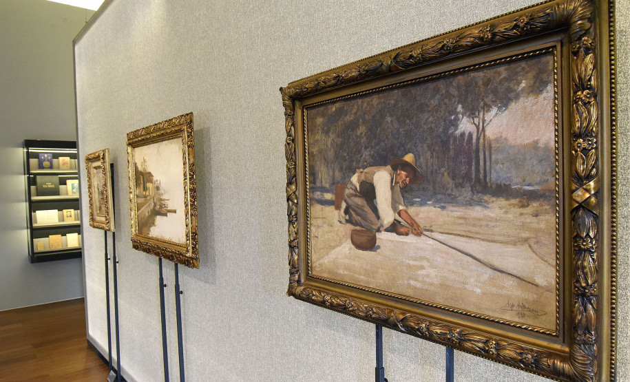 Exposição “in situ/em trânsito” com curadoria de Eliane Prolik e Adolfo Montejo Navas.