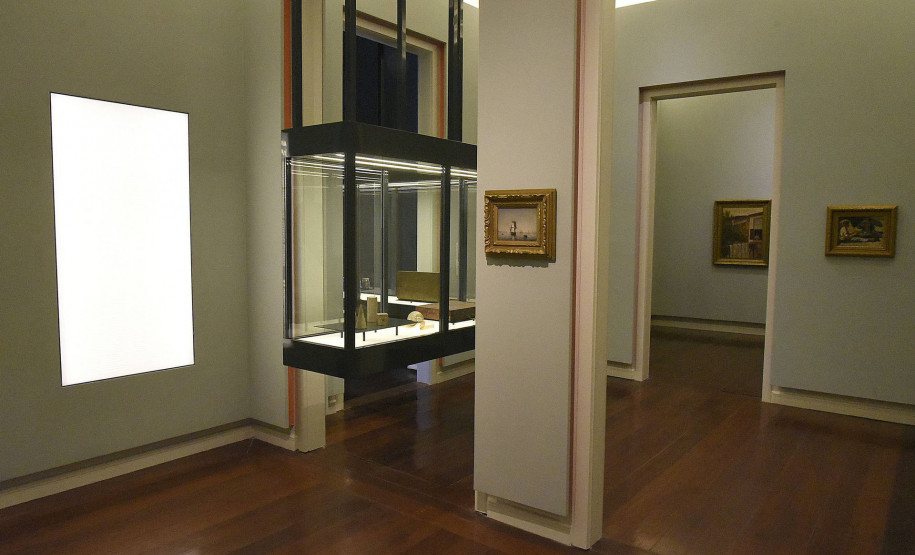 Programação especial no feriado da Proclamação da República.