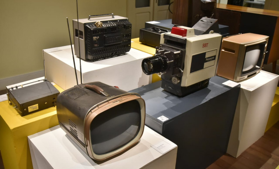 Museus do Estado funcionam em horário especial entre Natal e Ano-Novo Exposição "Ilhas da Imaginação" no Museu da Imagem e do Som do Paraná (MIS-PR).