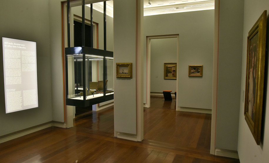 Exposição permanente de parte do acervo do artista Alfredo Andersen